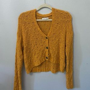 American eagle sweater